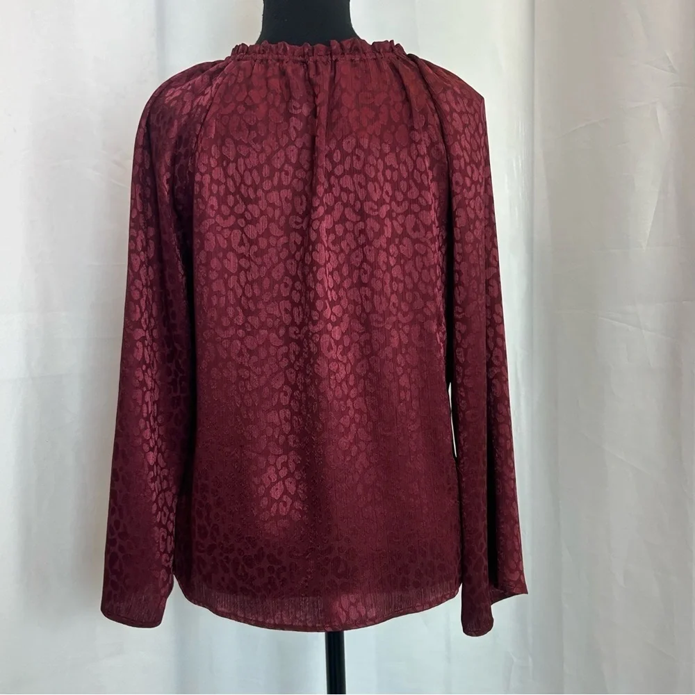 Michael Michael Kors red burgundy leopard cheetah print gold tone chain blouse - Picture 4 of 11